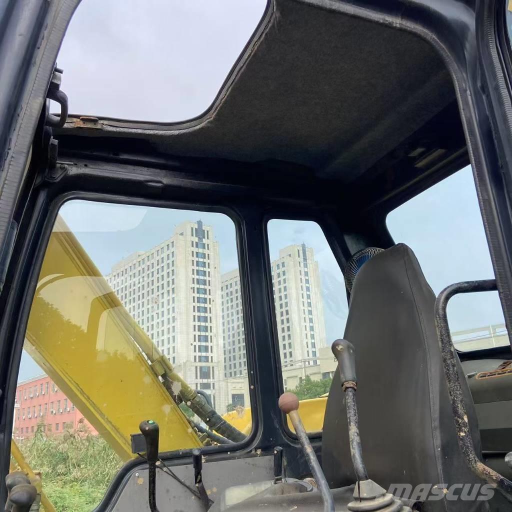 Komatsu PC 60-7 حفارات زحافة