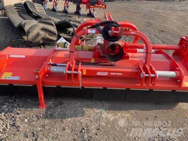 Maschio Bufalo 280 جزازات وأغطية المراعي