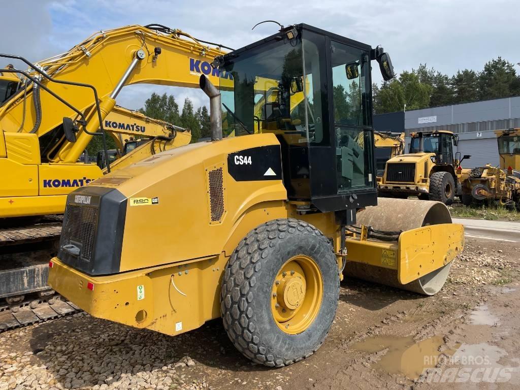 CAT CS44 مداحل أحادية الأسطوانة