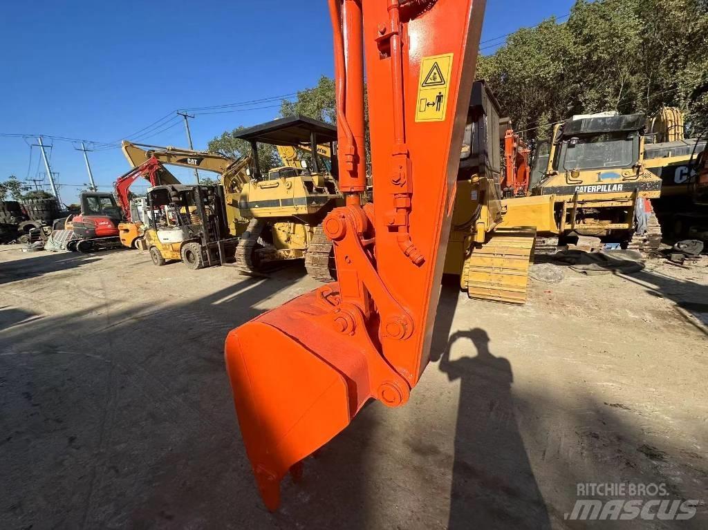 Hitachi ZX 75 حفارات زحافة