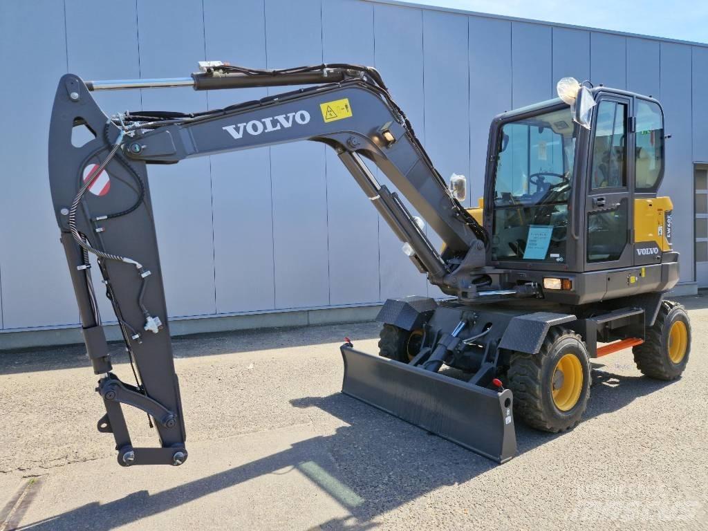 Volvo EW 60 E حفارات بعجل