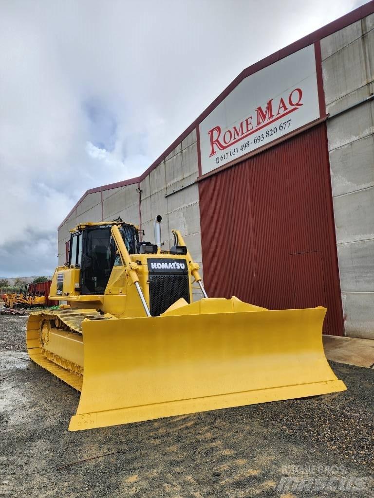 Komatsu D 65 PX-17 بلدوزرات مجنزرة
