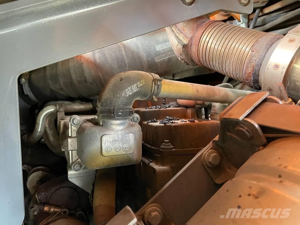 Vögele SUPER 1303-3I معدات السفلتة