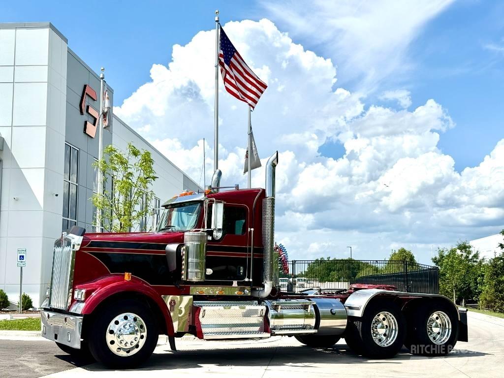 Kenworth W900 وحدات الجر