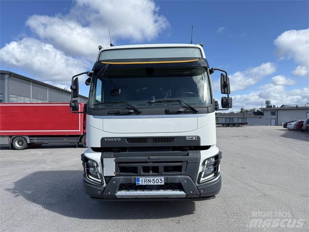 Volvo FMX 460 6X4 وحدات الجر