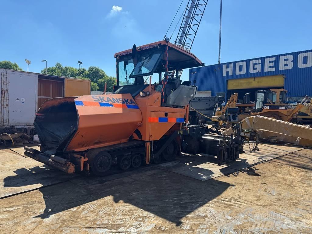 CAT AP 555 E معدات السفلتة