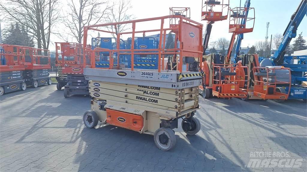 JLG 2646ES رافعات مقصية الشكل