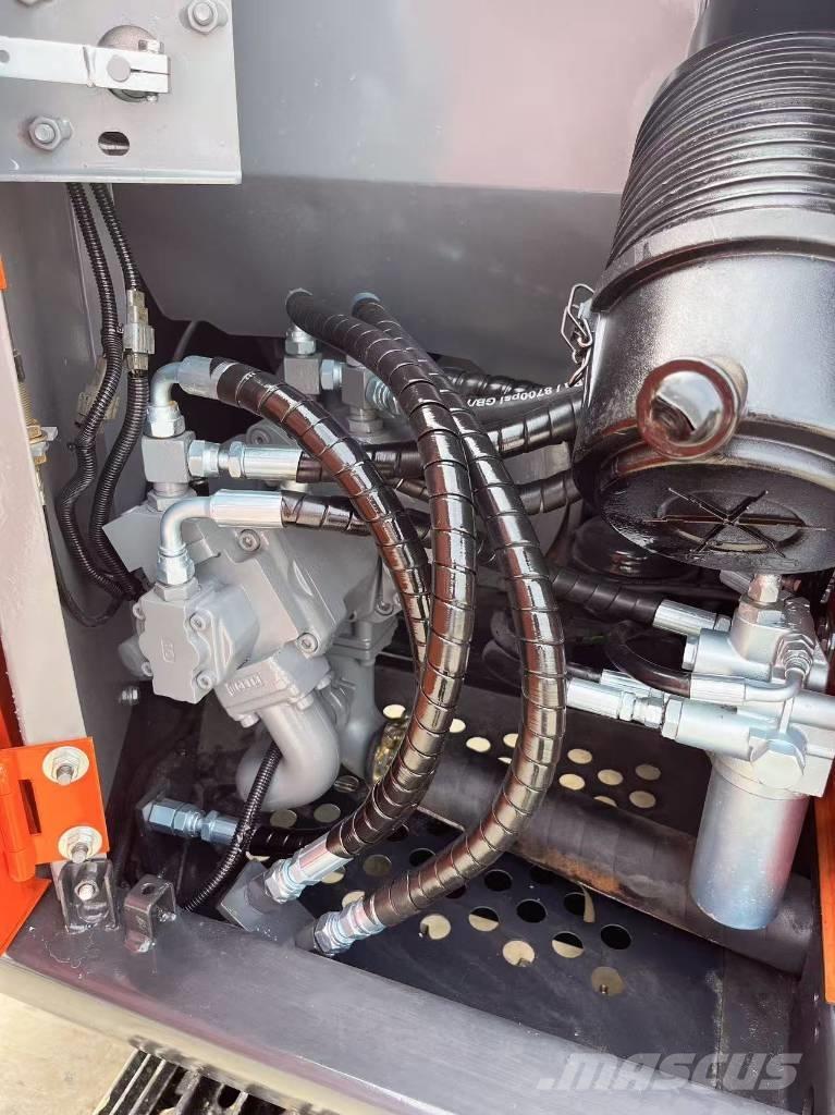 Hitachi ZX70 حفارات زحافة