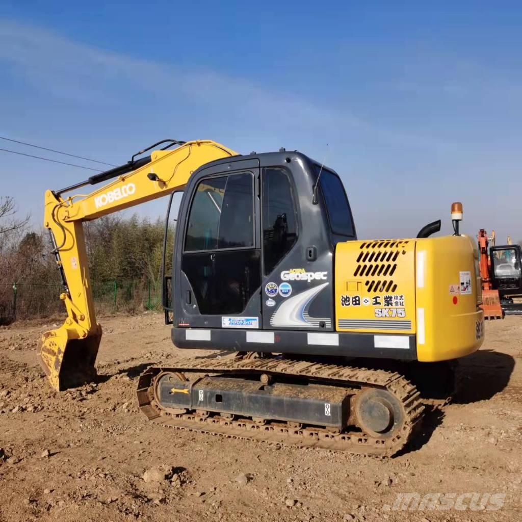Kobelco SK75-8 حفارات وسط 7 طن - 12 طن