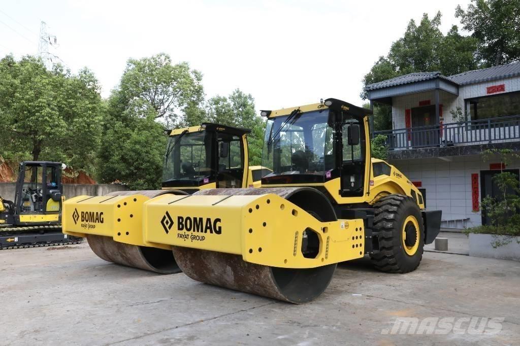 Bomag BW 226 BVC-5 مداحل ثنائية الاسطوانة