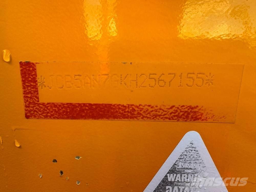 JCB 535V125 مناولات متداخلة