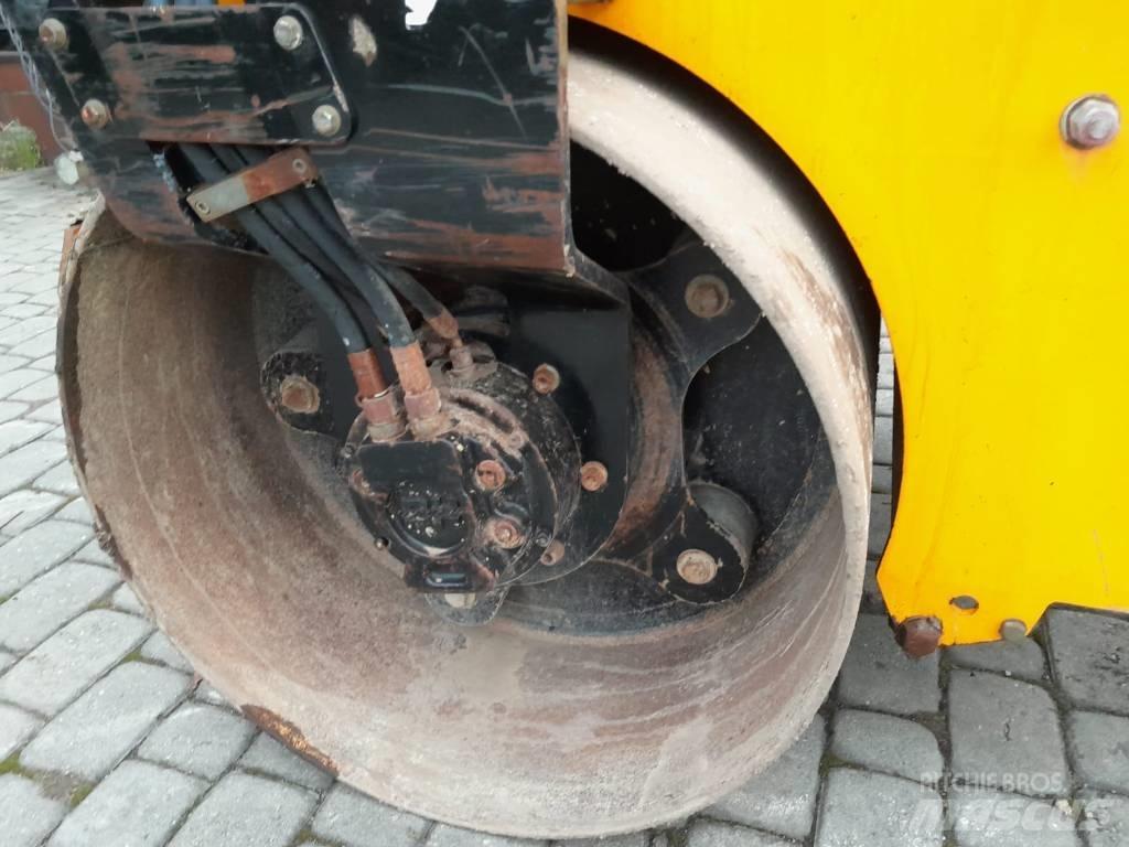 JCB VMT 260-120 مداحل ثنائية الاسطوانة