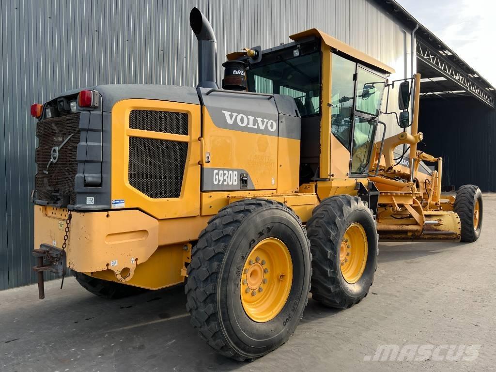 Volvo G930B معدات تمهيد الطرق