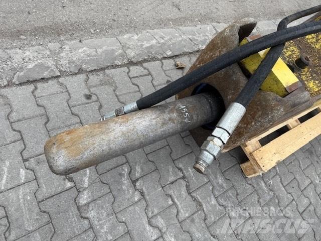 Soosan 121 Breaker مطارق / كسارات
