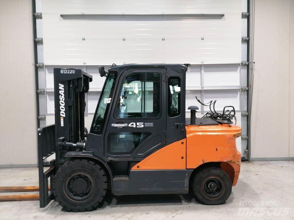 Doosan G45SC-7 شاحنات LPG