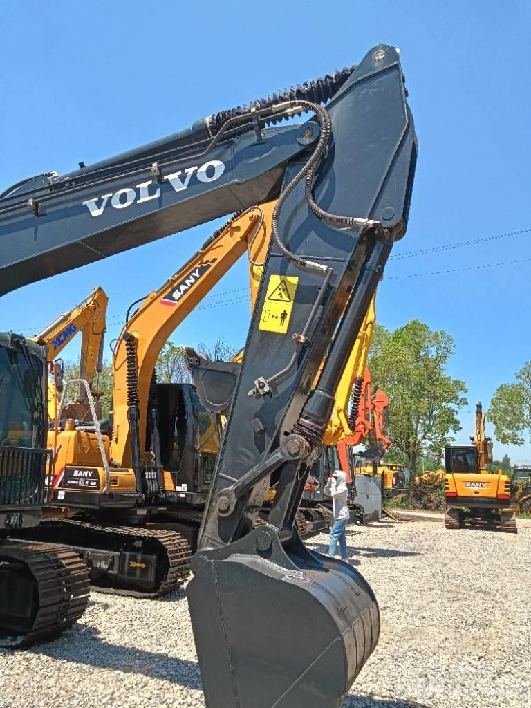 Volvo EC140 حفارات زحافة