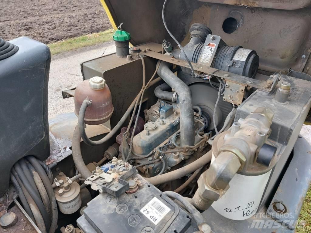 Ausa D 85 AH A عربات نقل قلابة للمواقع