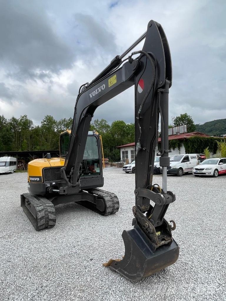 Volvo ECR88D حفارات وسط 7 طن - 12 طن