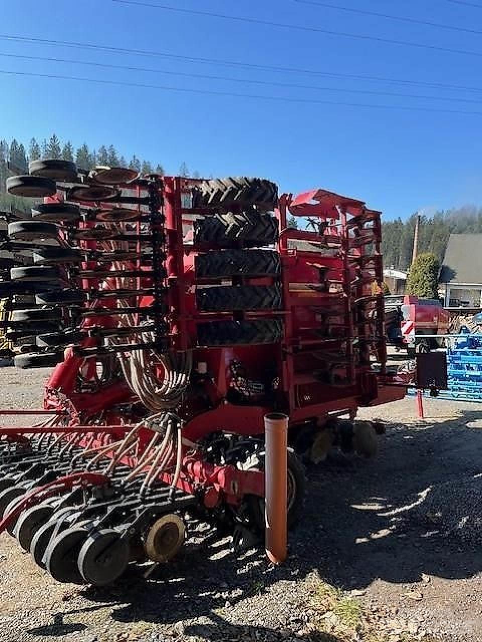 Horsch Pronto 6DC مثاقيب مدمجة