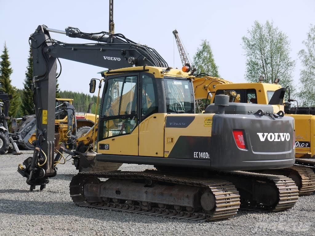 Volvo EC 140 DL حفارات زحافة