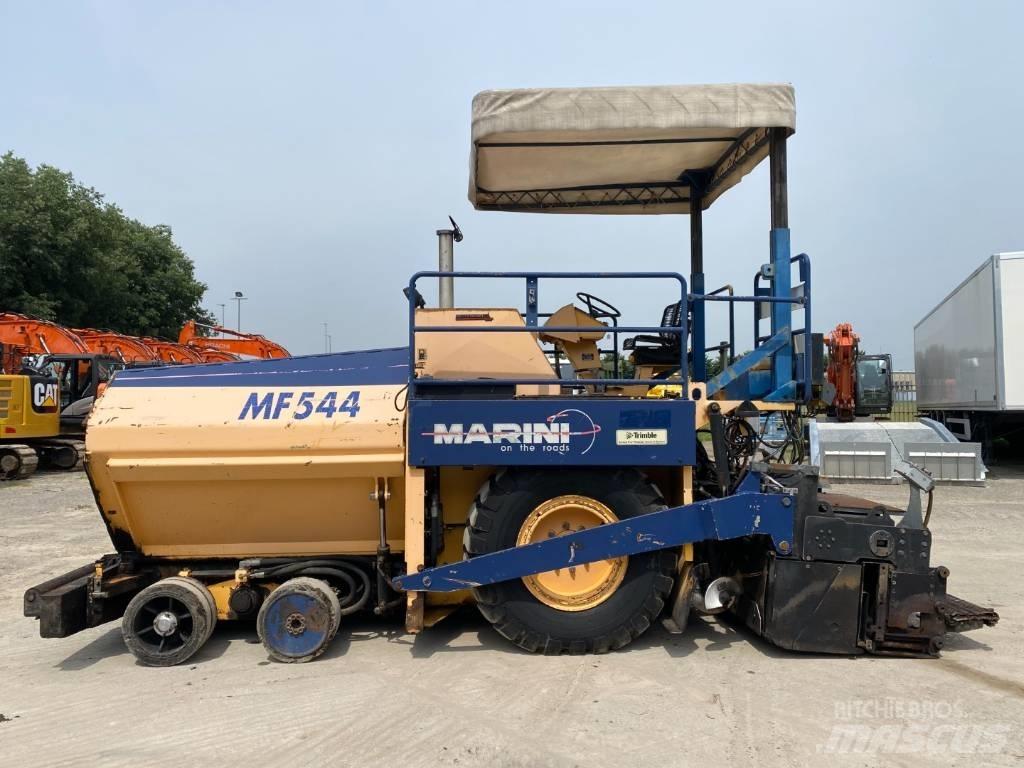 Marini MF544 WD معدات السفلتة