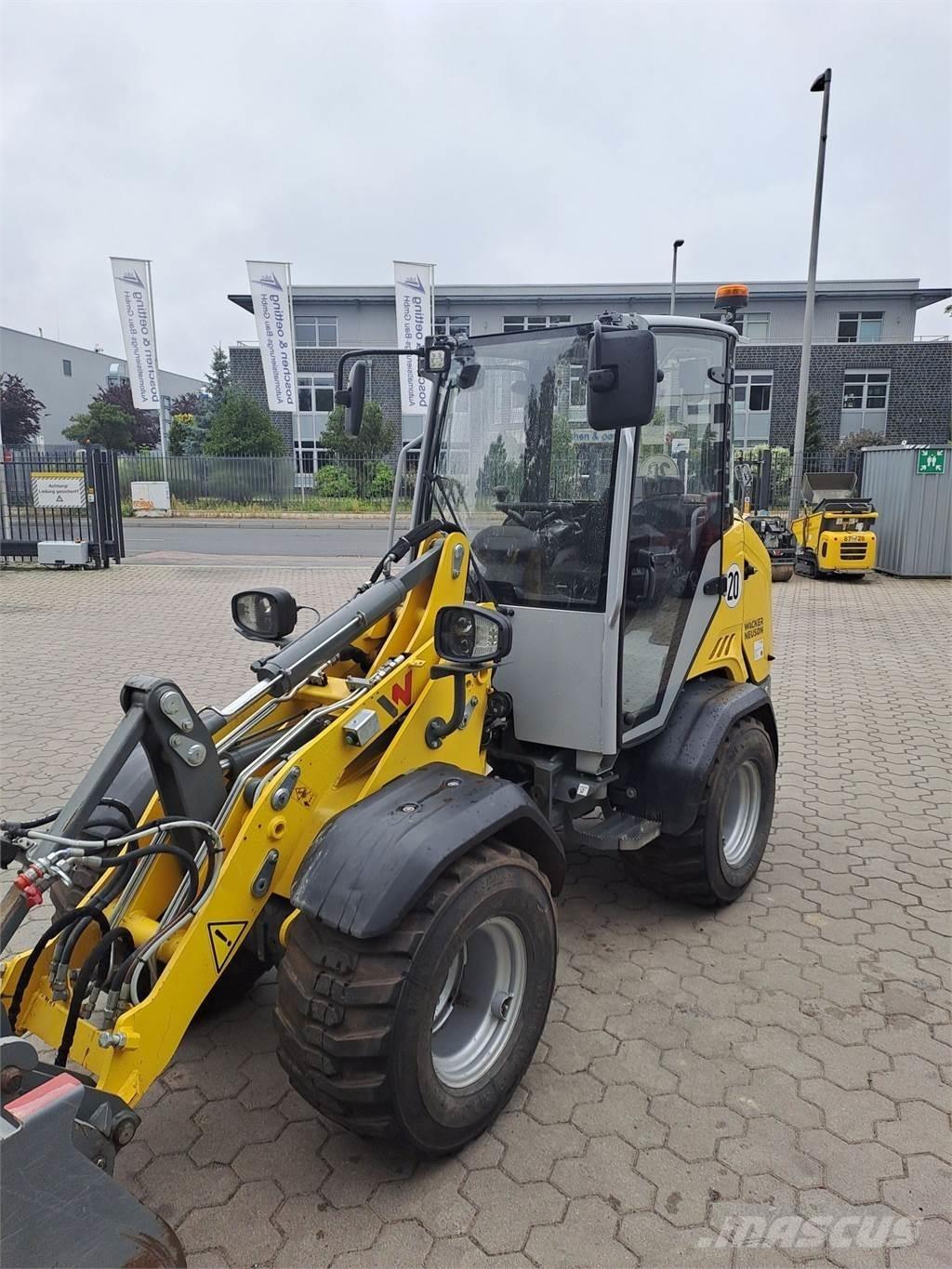 Wacker Neuson WL28 لوادر بعجل
