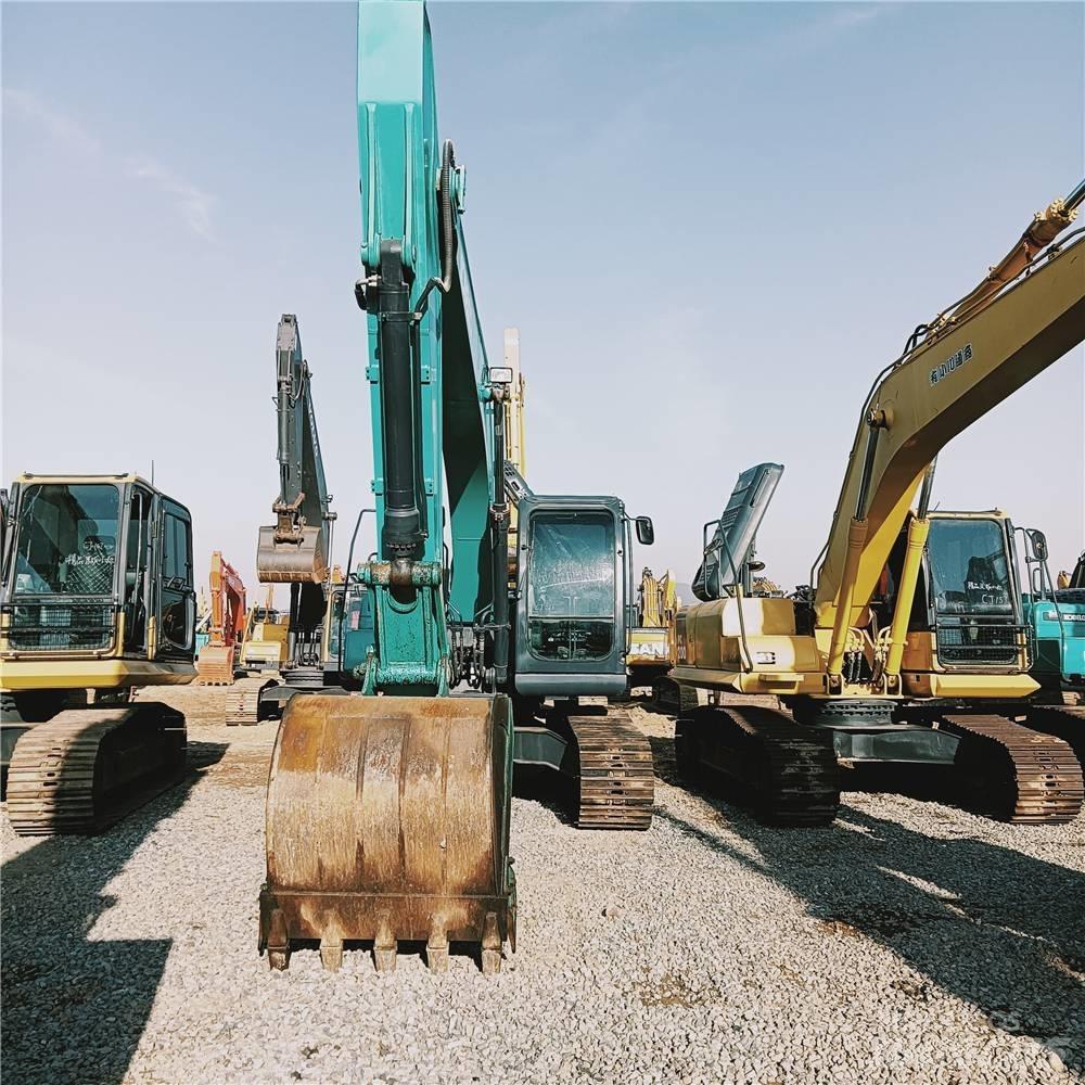 Kobelco SK 200D حفارات زحافة