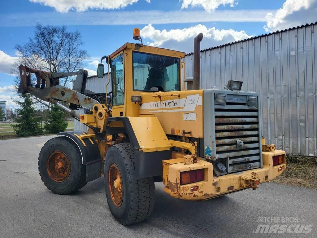 Volvo BM L70C لوادر بعجل