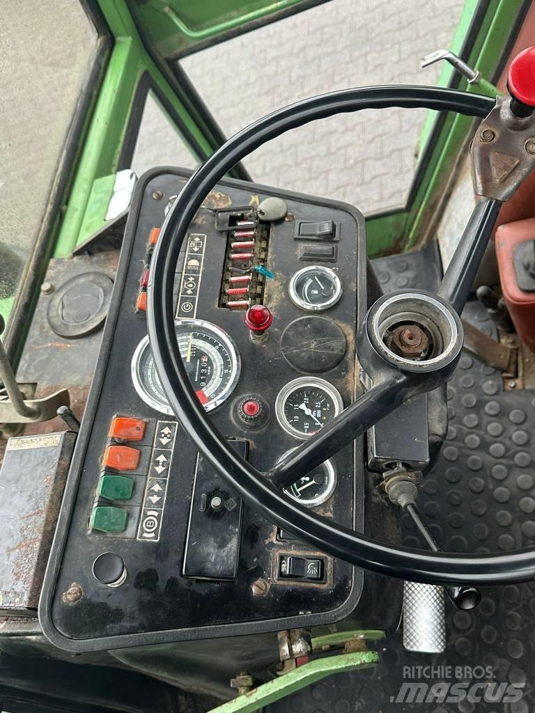 Fendt Favorit 614 LS الجرارات