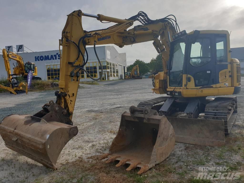 Komatsu PC138US-8 حفارات زحافة