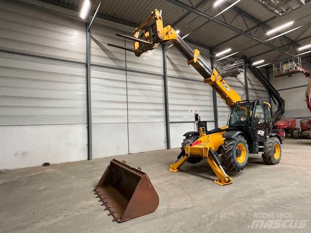 JCB 535 V 125 مناولات متداخلة
