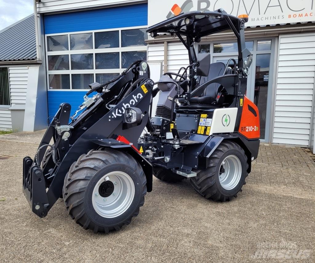 Kubota RT210-2E لوادر بعجل