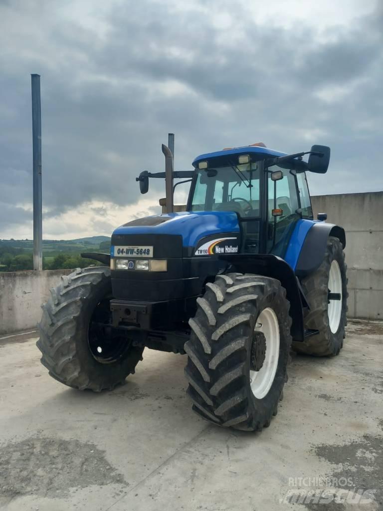 New Holland TM 190 الجرارات