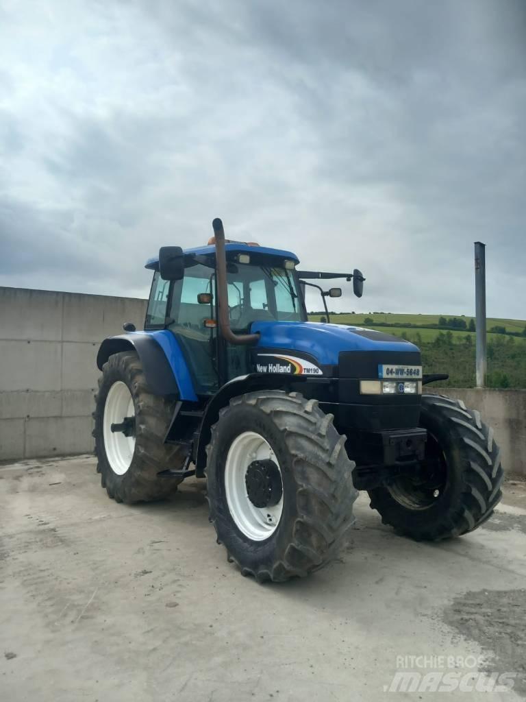 New Holland TM 190 الجرارات