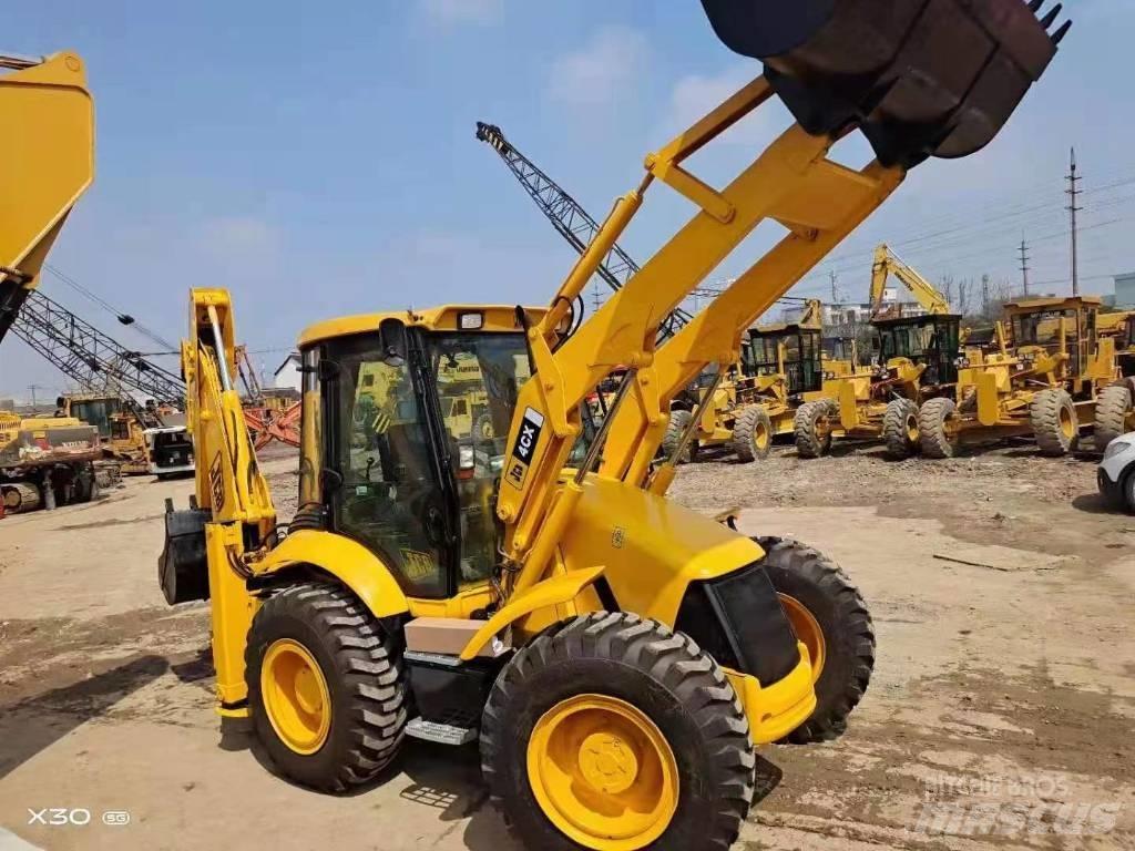 JCB 4 CX لوادر ذات جرافات عكسية