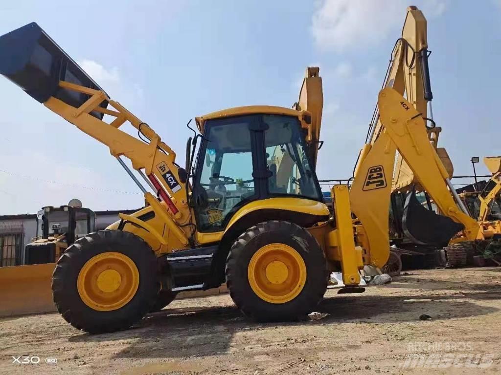 JCB 4 CX لوادر ذات جرافات عكسية