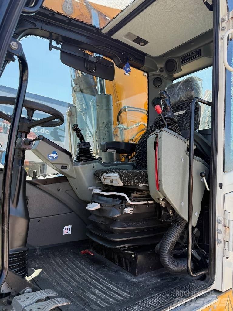 Liebherr LH 24 M مناولات المخلفات / مناولات صناعية