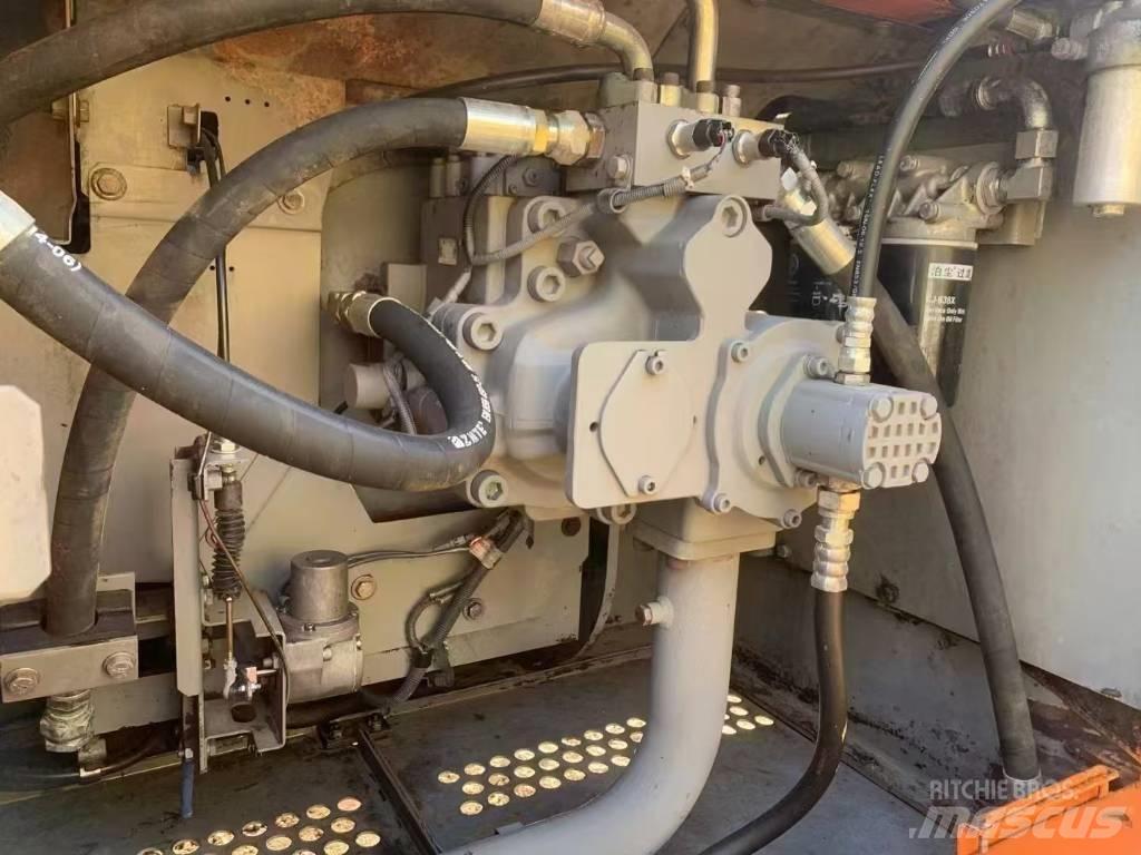 Hitachi ZX 450 H حفارات زحافة