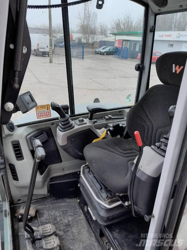 Wacker Neuson EZ 36 حفارات زحافة