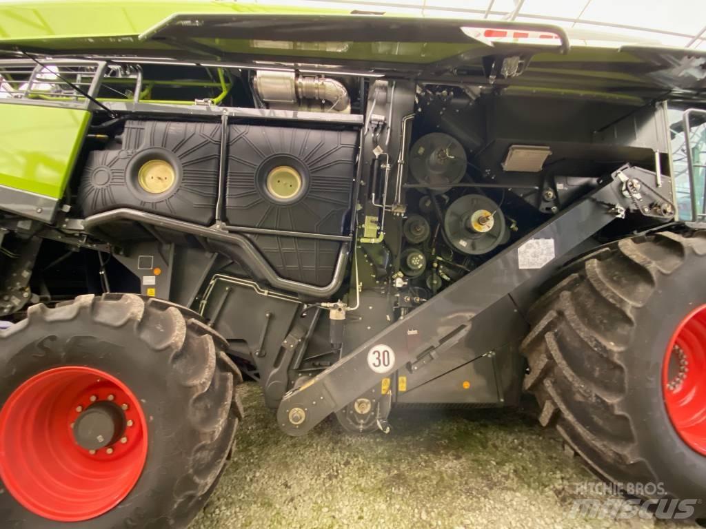 CLAAS Lexion 6900 حصادات