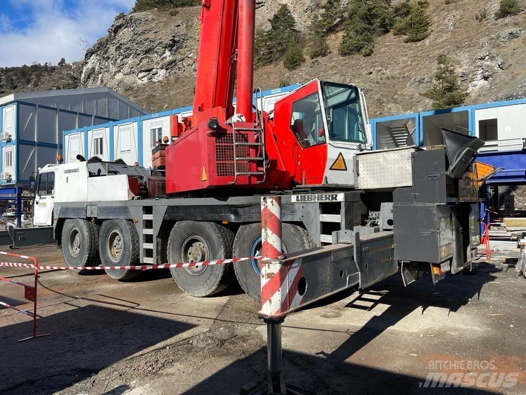 Liebherr LTM 1090-2 رافعات الطرق الوعرة