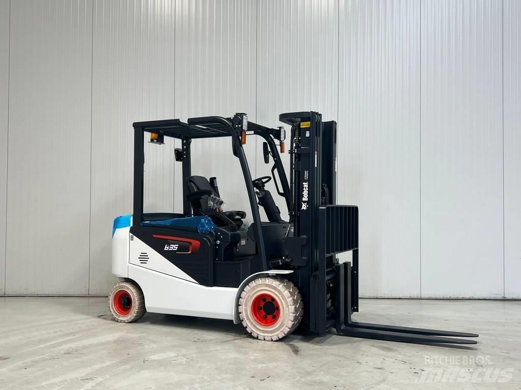 Bobcat B35NS شاحنات ذات رافعات شوكية تعمل بالكهرباء