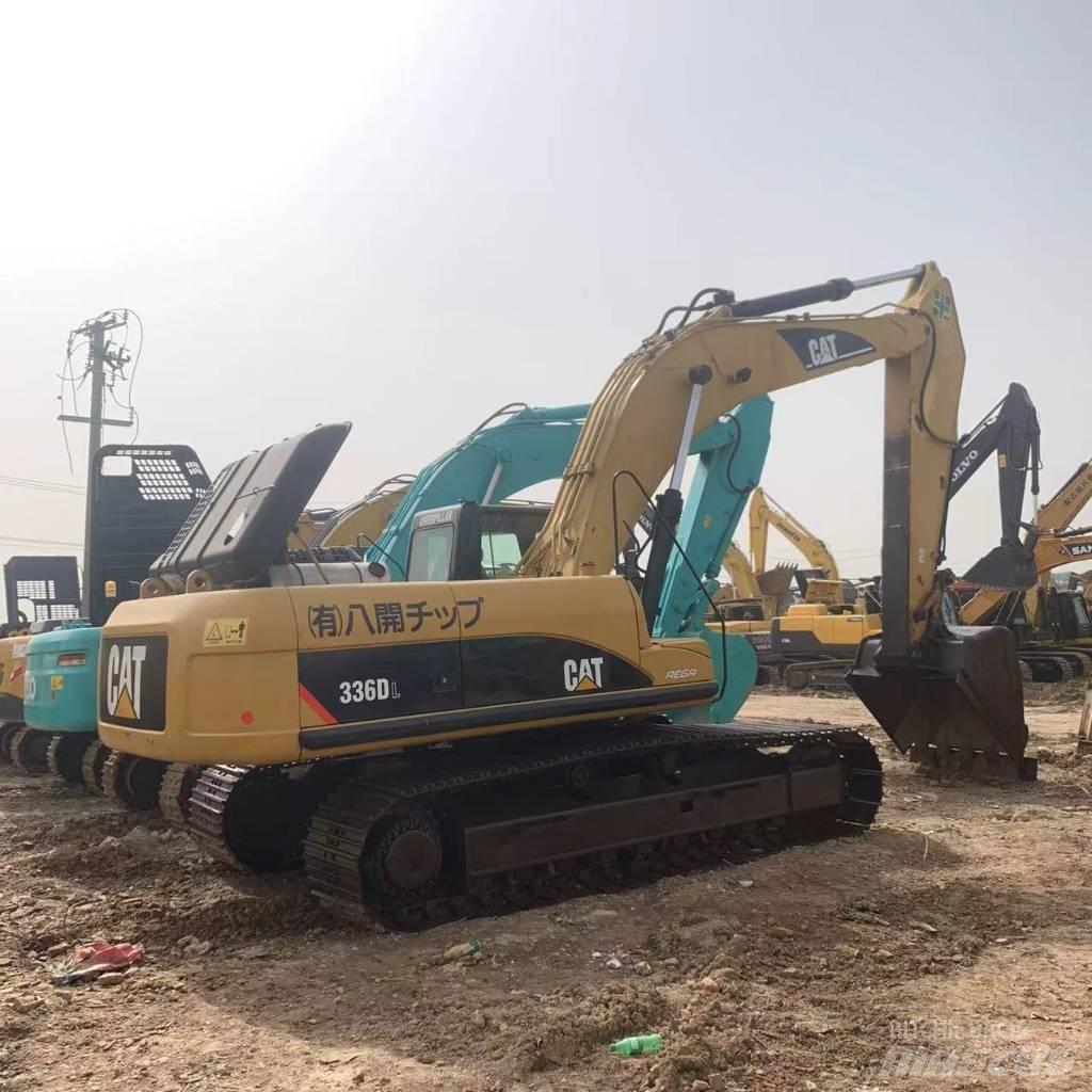 CAT 336 D L حفارات طويلة الذراع
