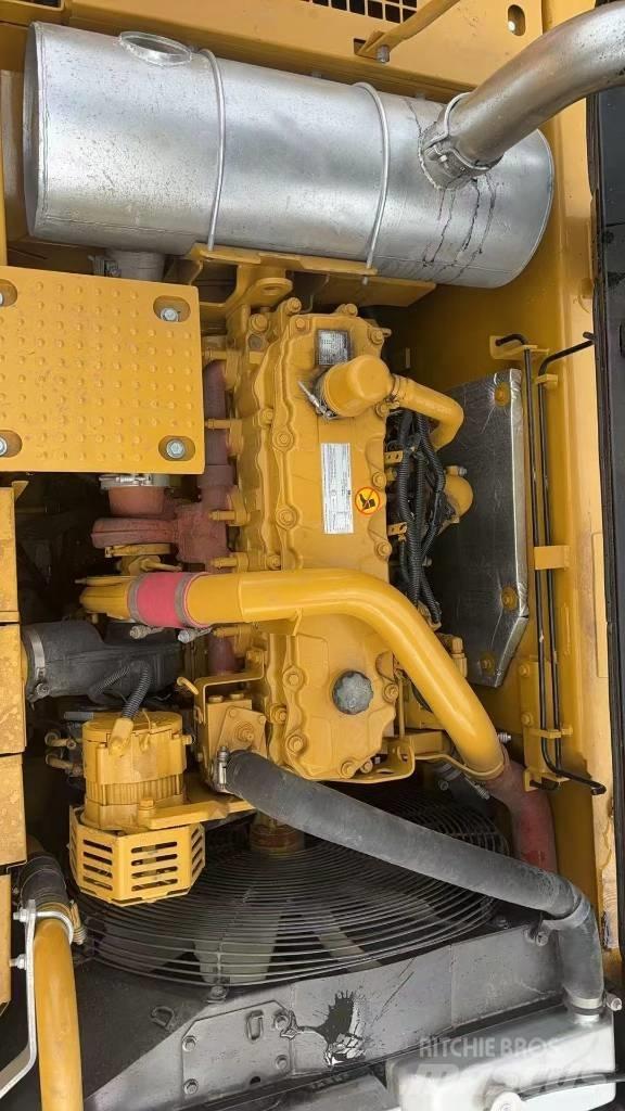 CAT CAT330D2L حفارات وسط 7 طن - 12 طن