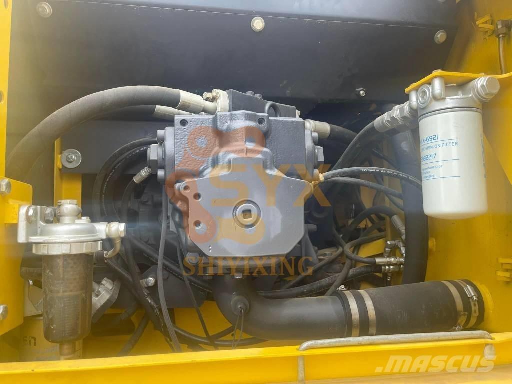 Komatsu PC 300-7 حفارات زحافة