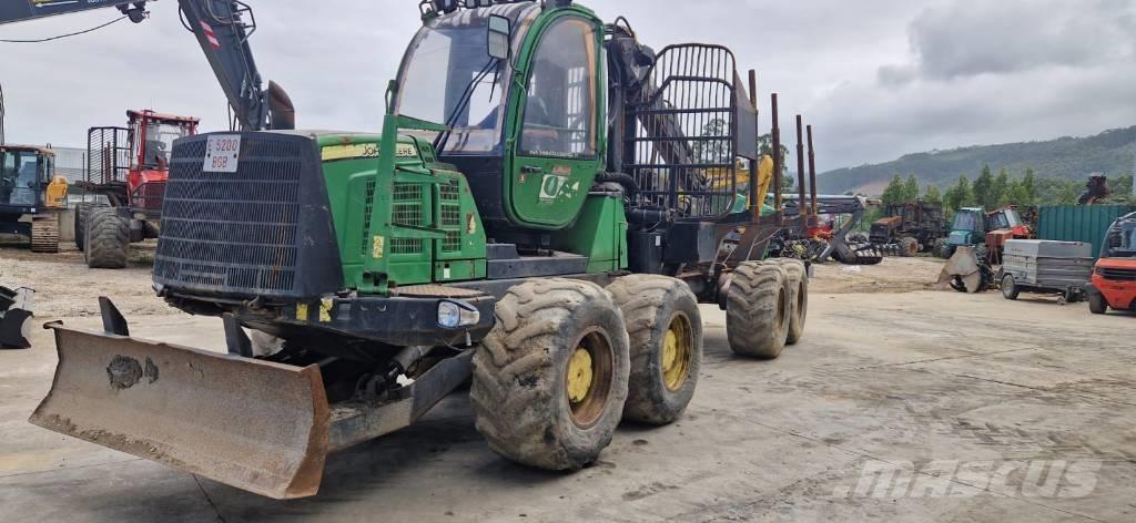 John Deere 1210 E شاحنات
