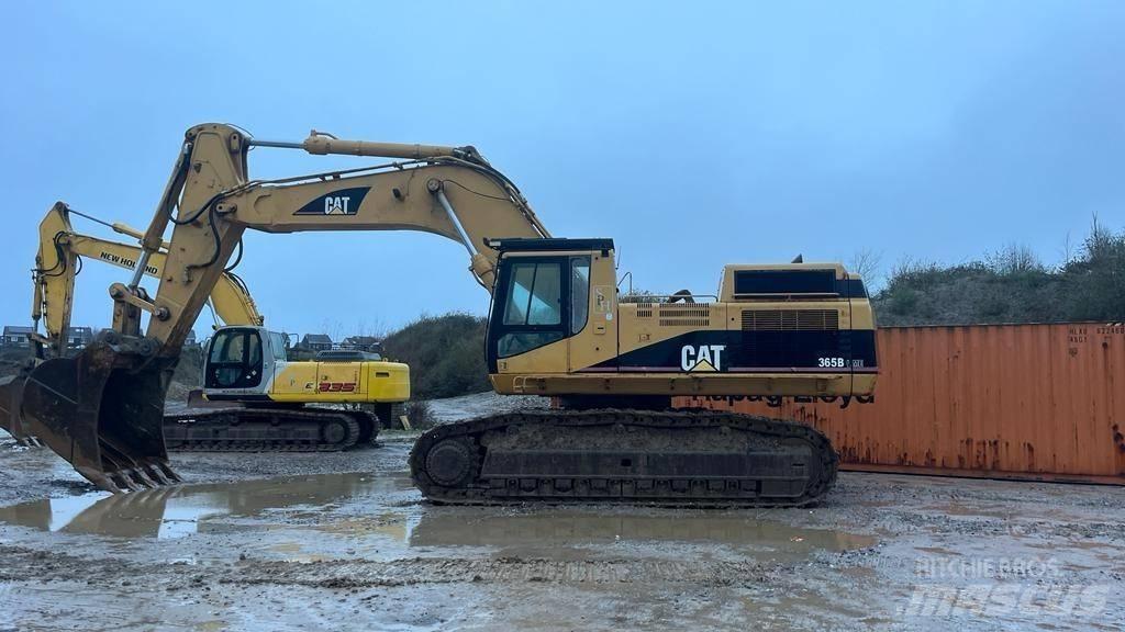 CAT 365 B L حفارات زحافة