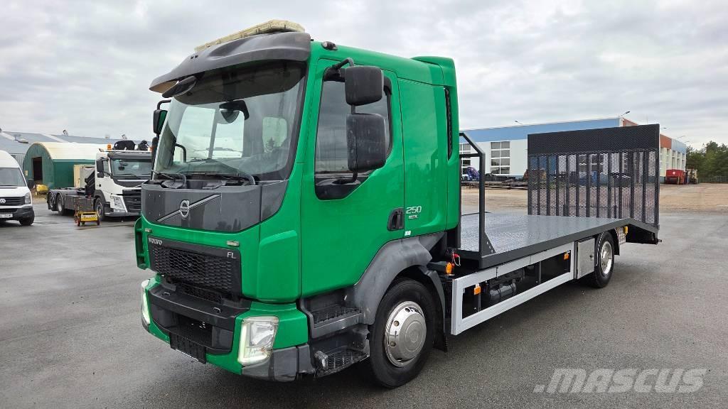Volvo FL250 4X2 شاحنات مسطحة / أوناش