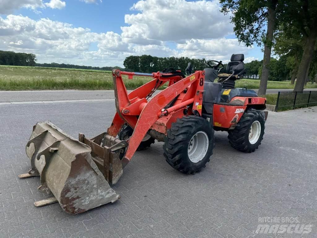 Kubota R520NH لوادر بعجل