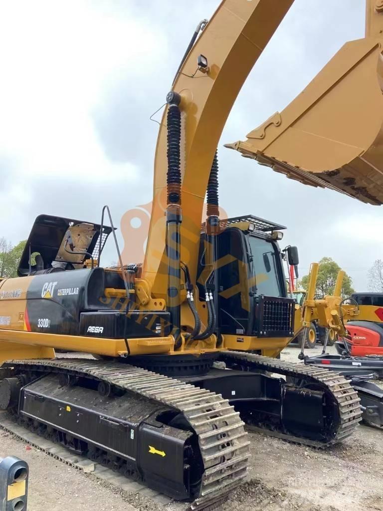 CAT 330 D حفارات زحافة